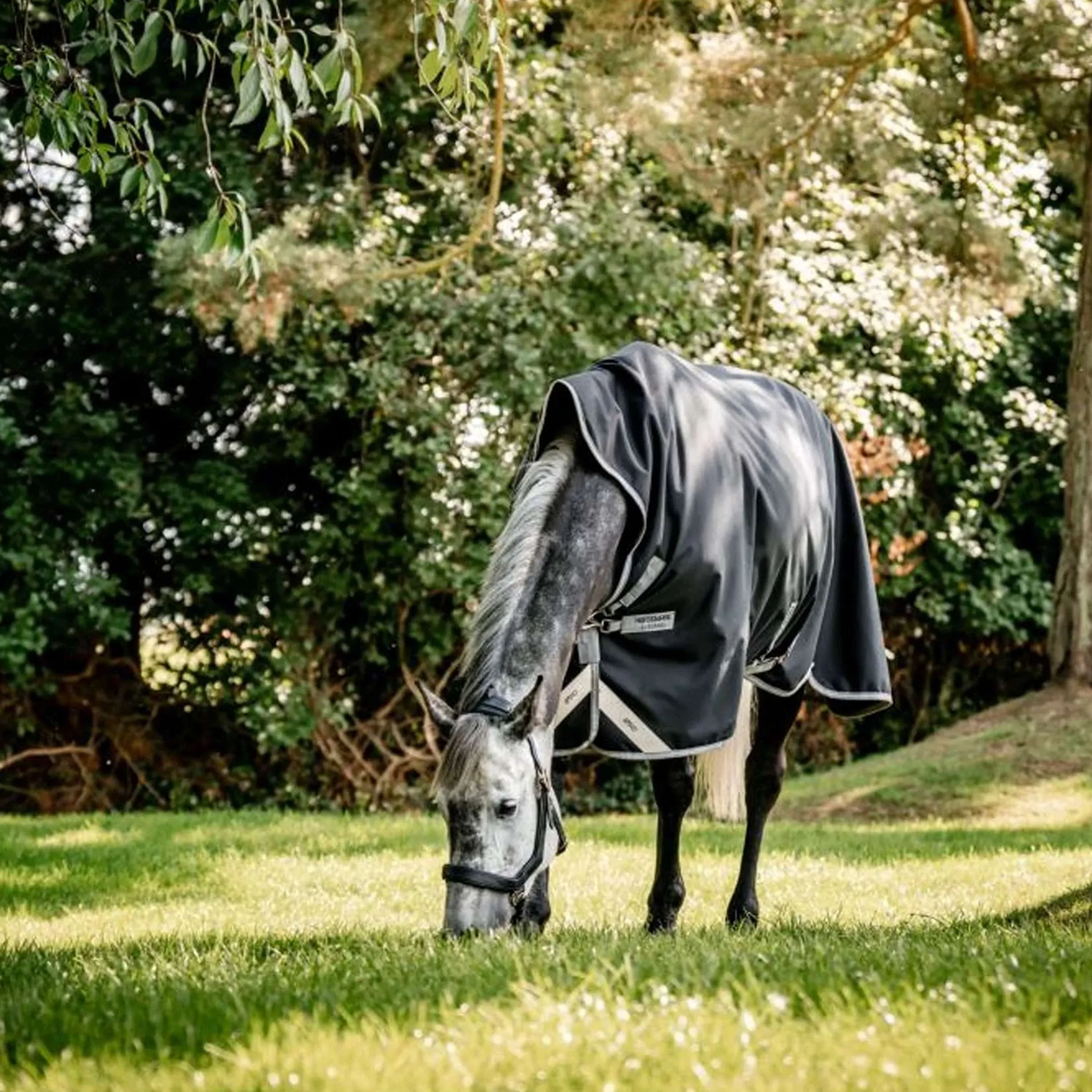 Amigo Wug Turnout 1200D 50g Nero/Grigio Titanio/Argento - Image 2
