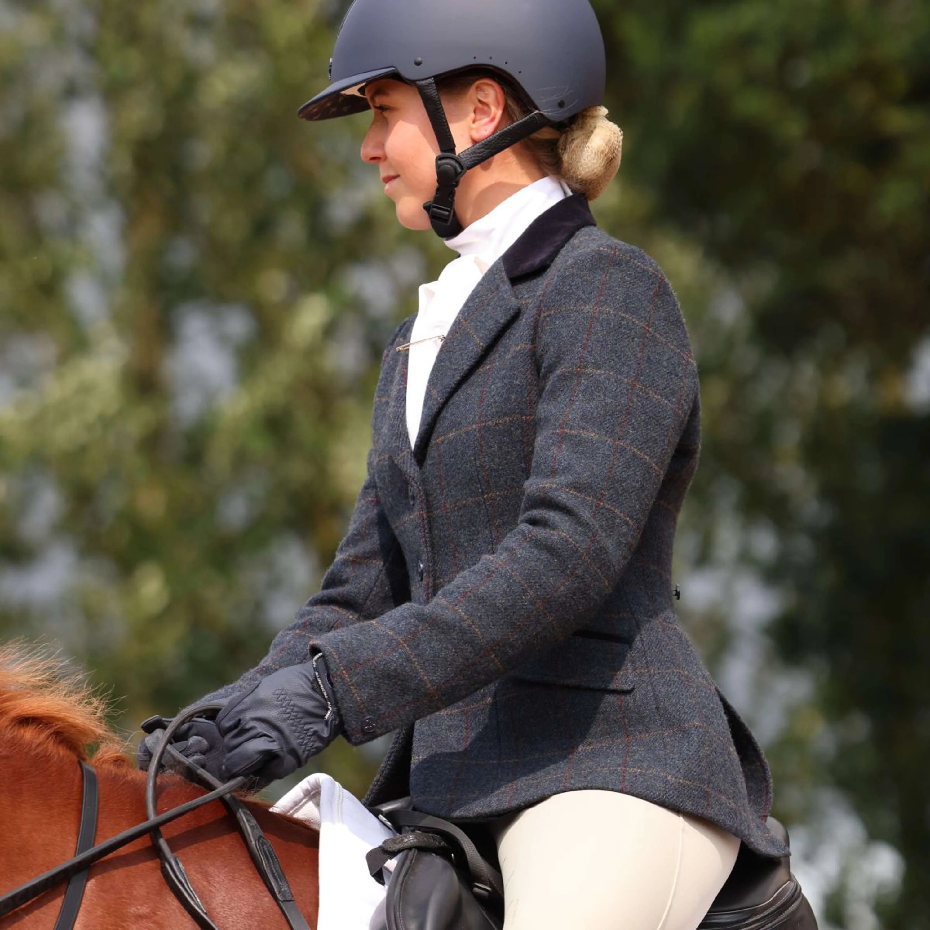 Aubrion by Shires Giacca da Competizione Saratoga Juniper Navy Check - Image 2