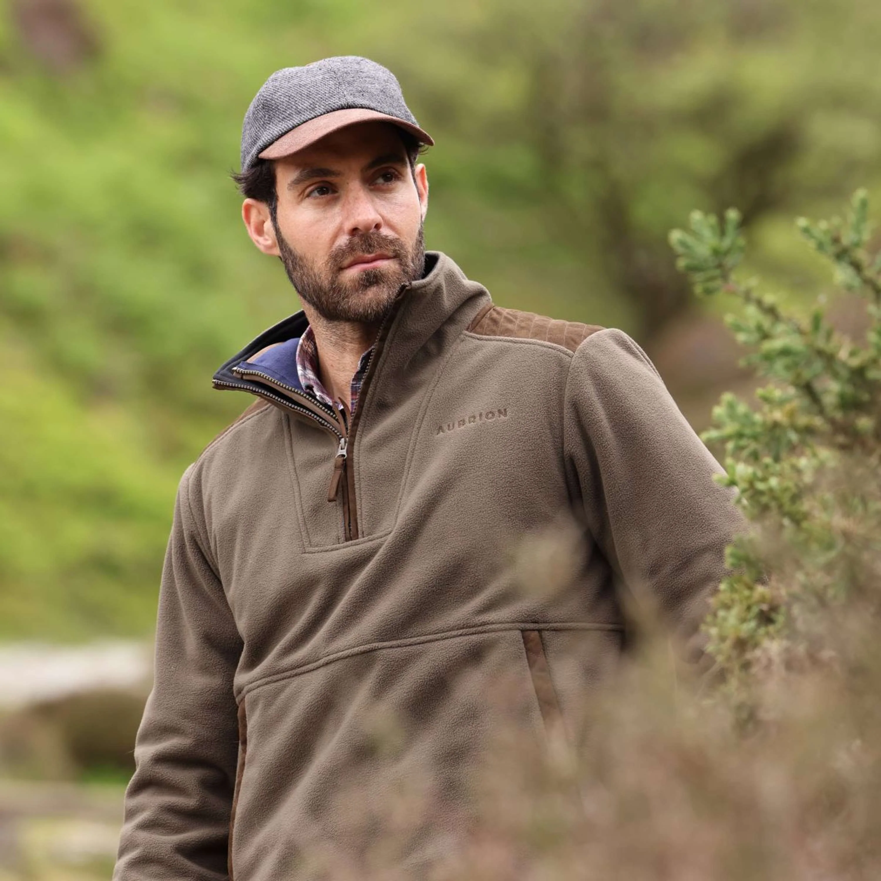 Aubrion by Shires Maglione Heritage Fleece Oliva scura - Image 30