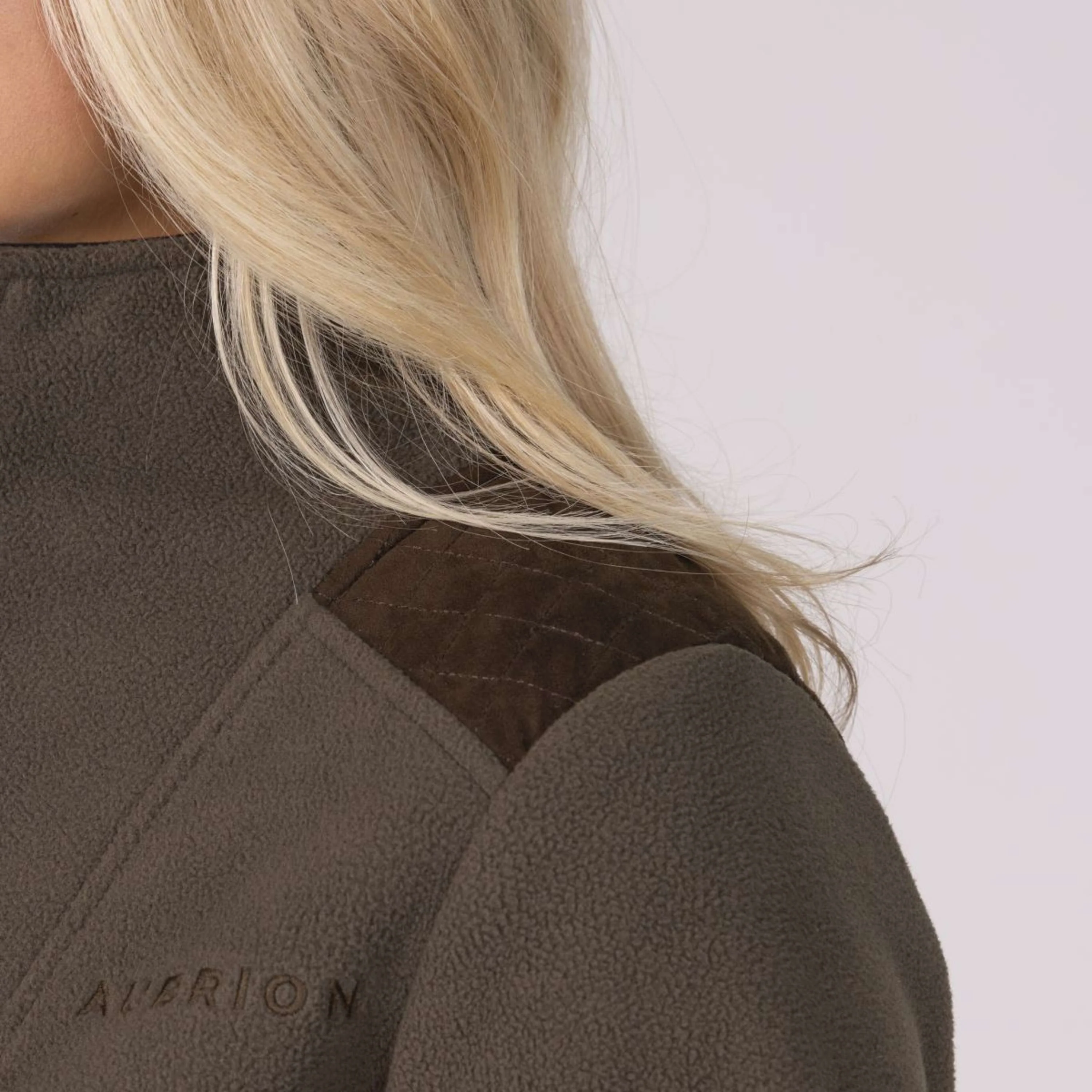 Aubrion by Shires Maglione Heritage Fleece Oliva scura - Image 42