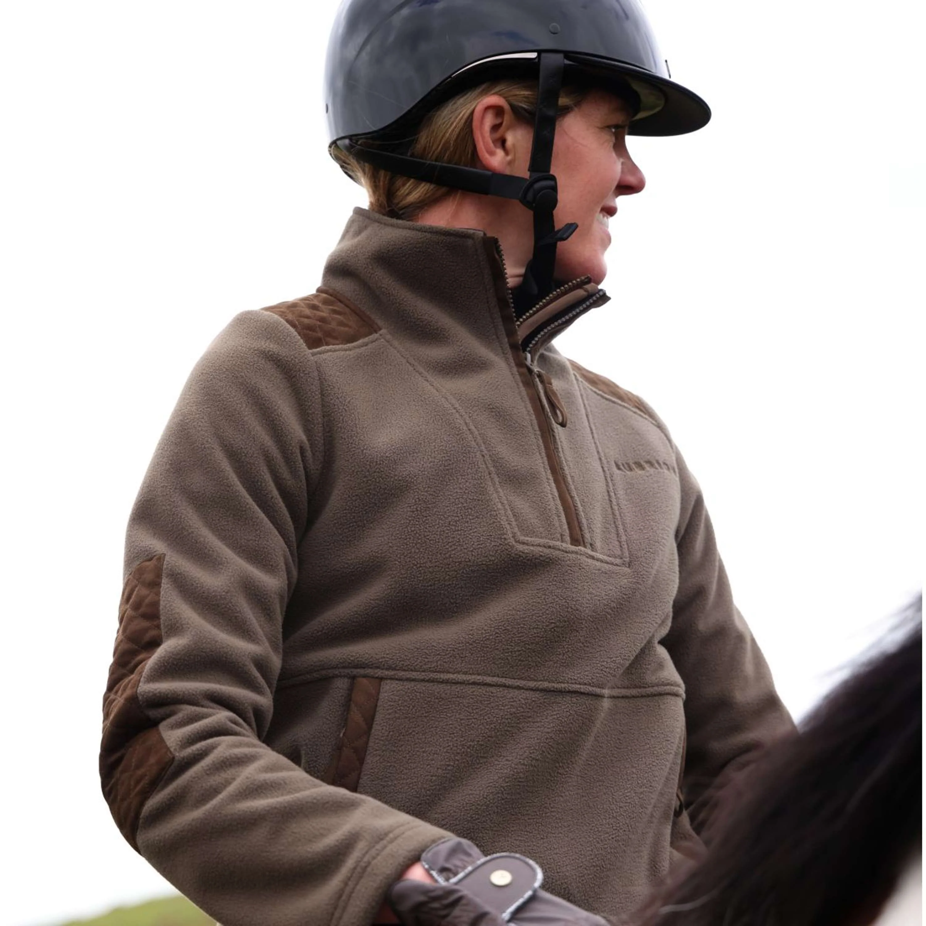 Aubrion by Shires Maglione Heritage Fleece Oliva scura - Image 49