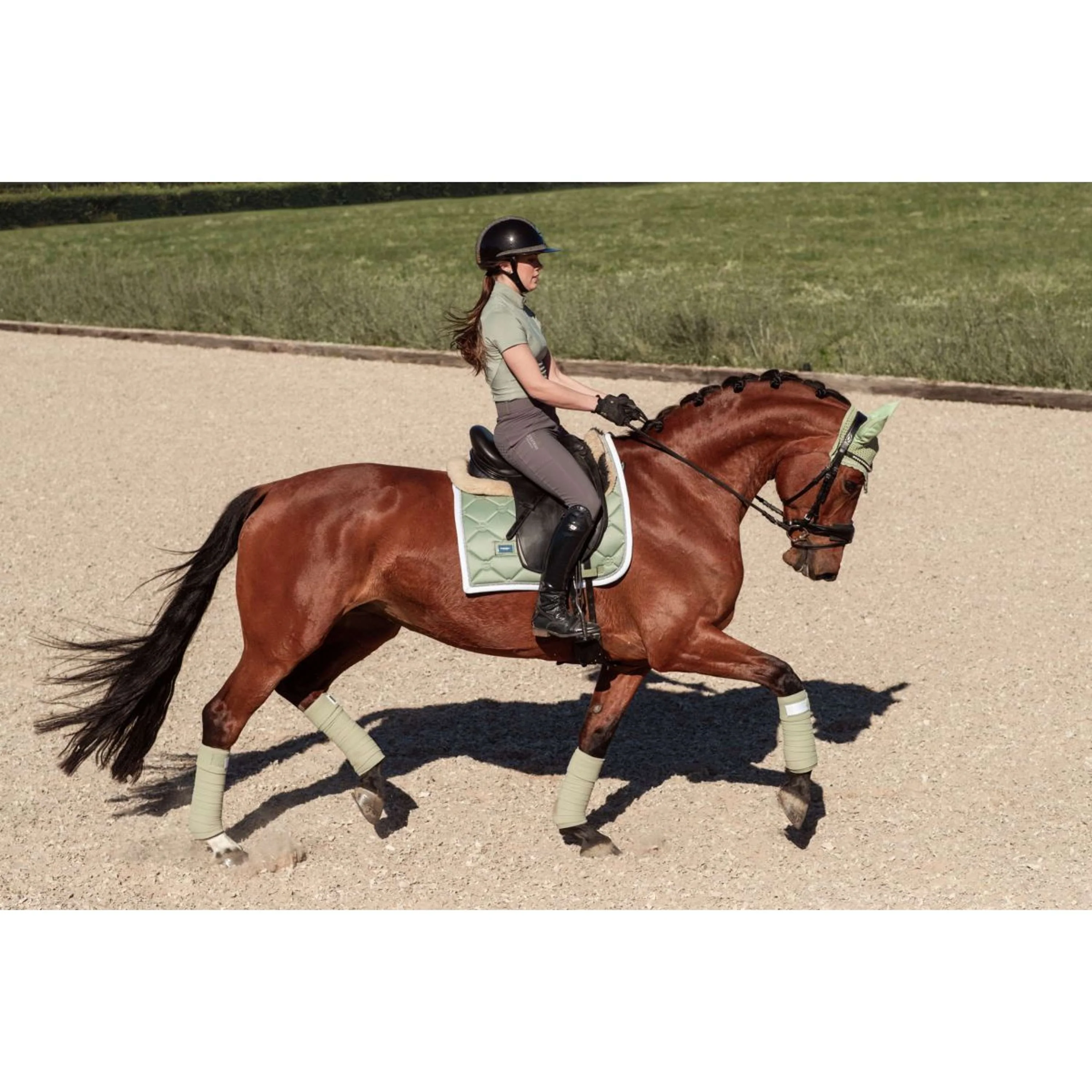 Equestrian Stockholm Cuffietta Pistachio White - Image 6