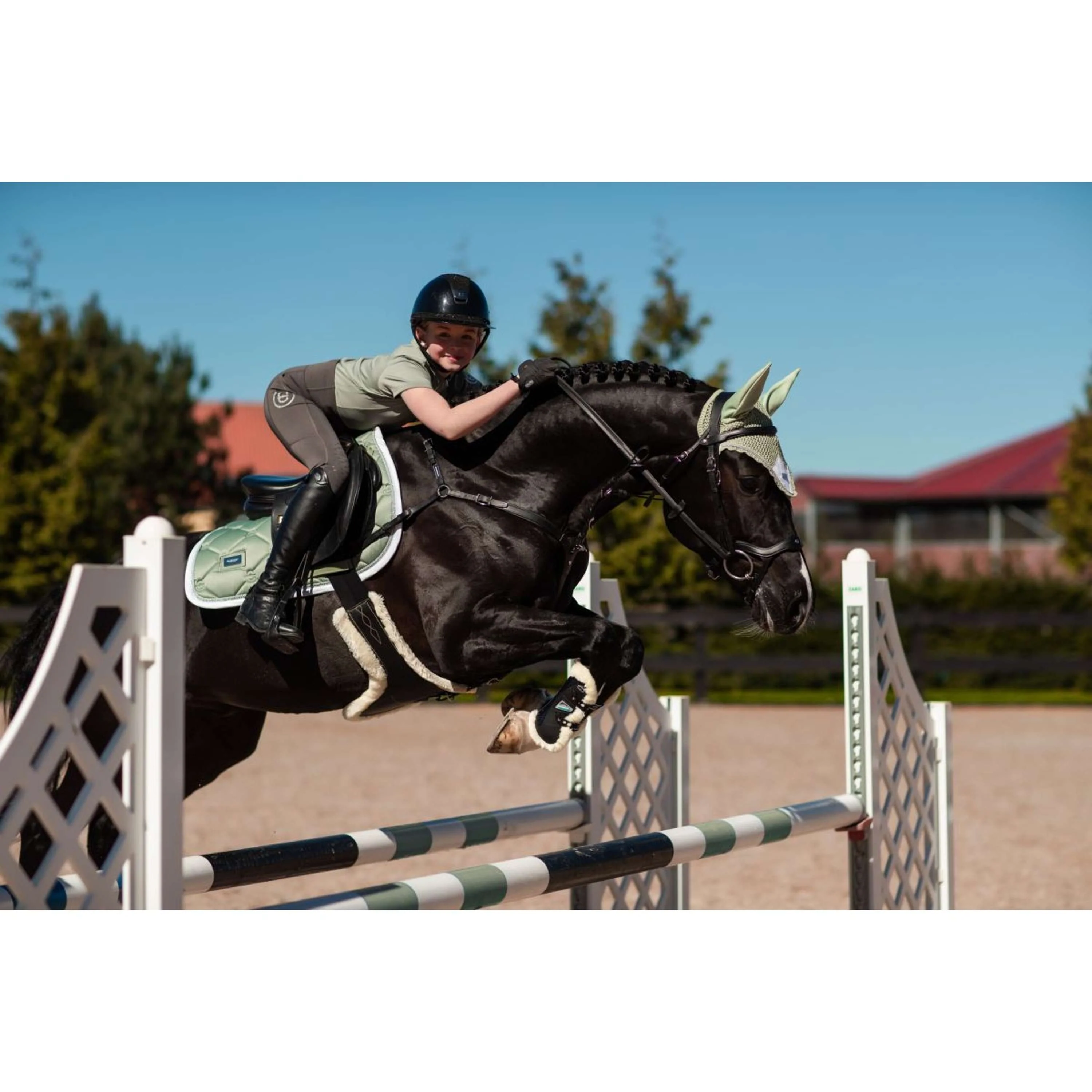 Equestrian Stockholm Cuffietta Pistachio White - Image 5