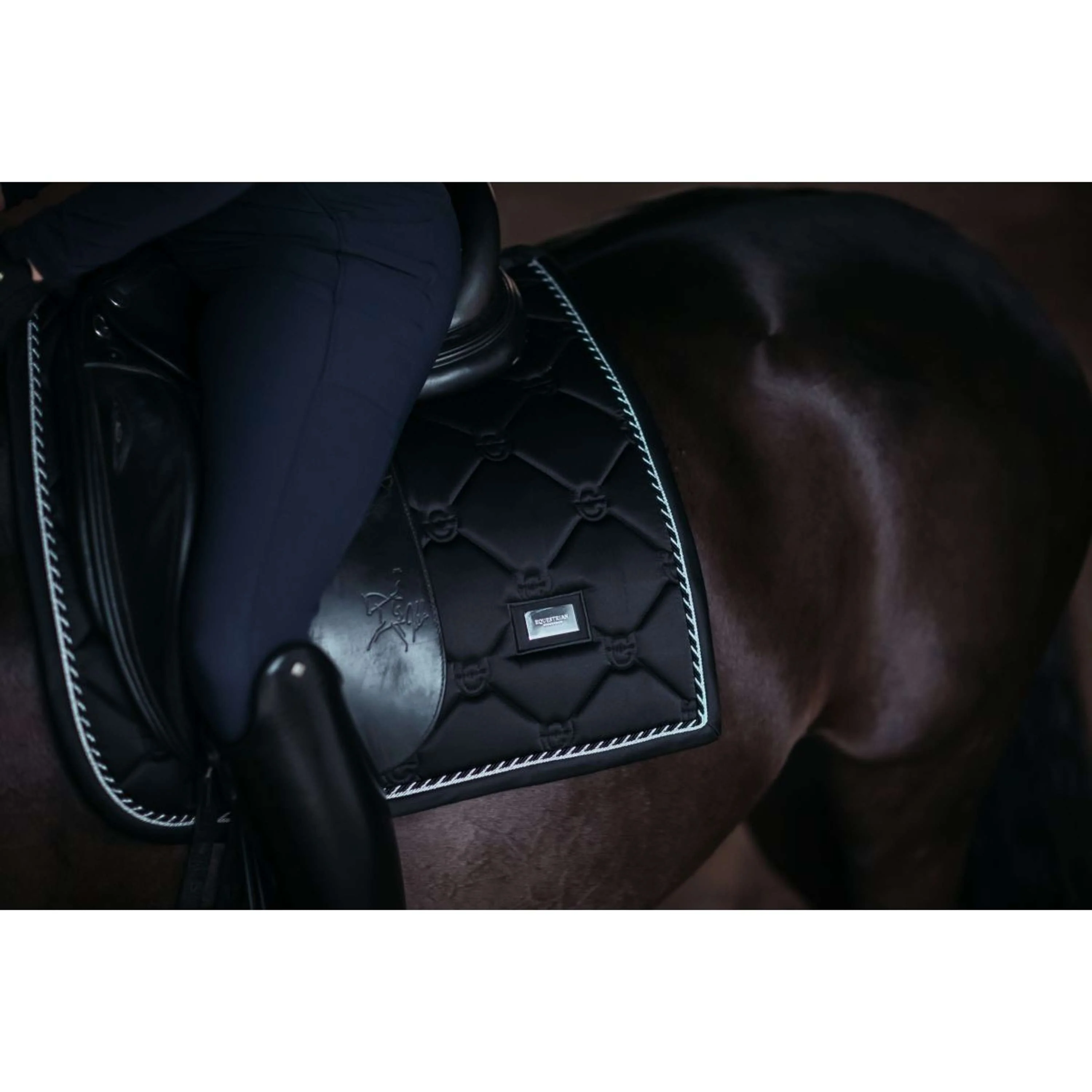 Equestrian Stockholm Sottosella Dressage Edizione nera - Image 5