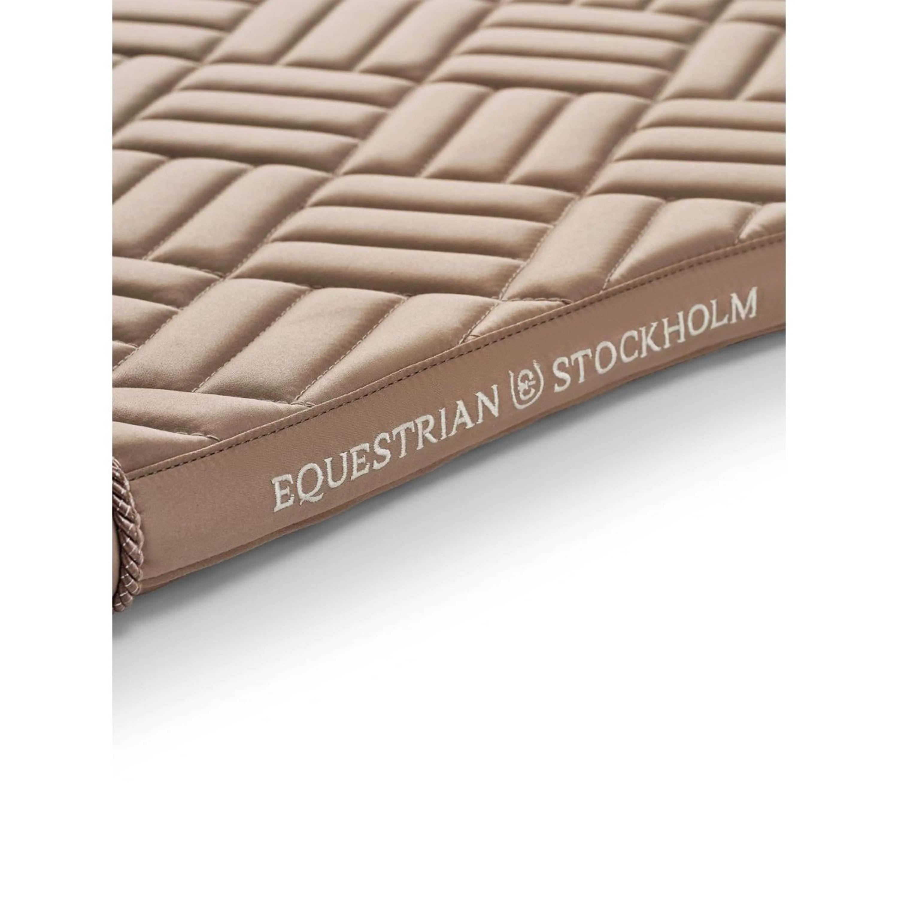 Equestrian Stockholm Sottosella Modern Dressage Sand - Image 5