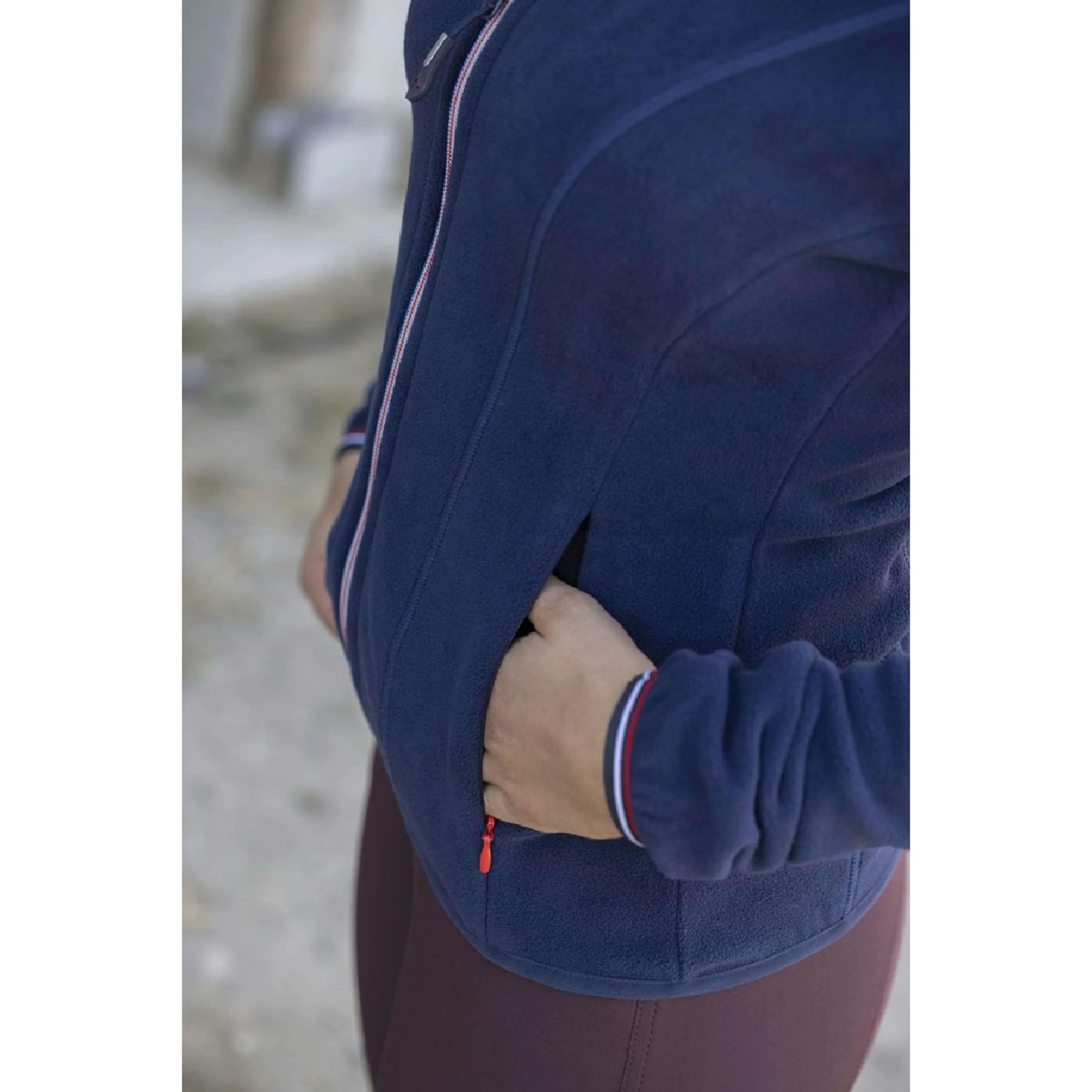 EQUITHÈME Gilet in Pile Lena Navy - Image 3