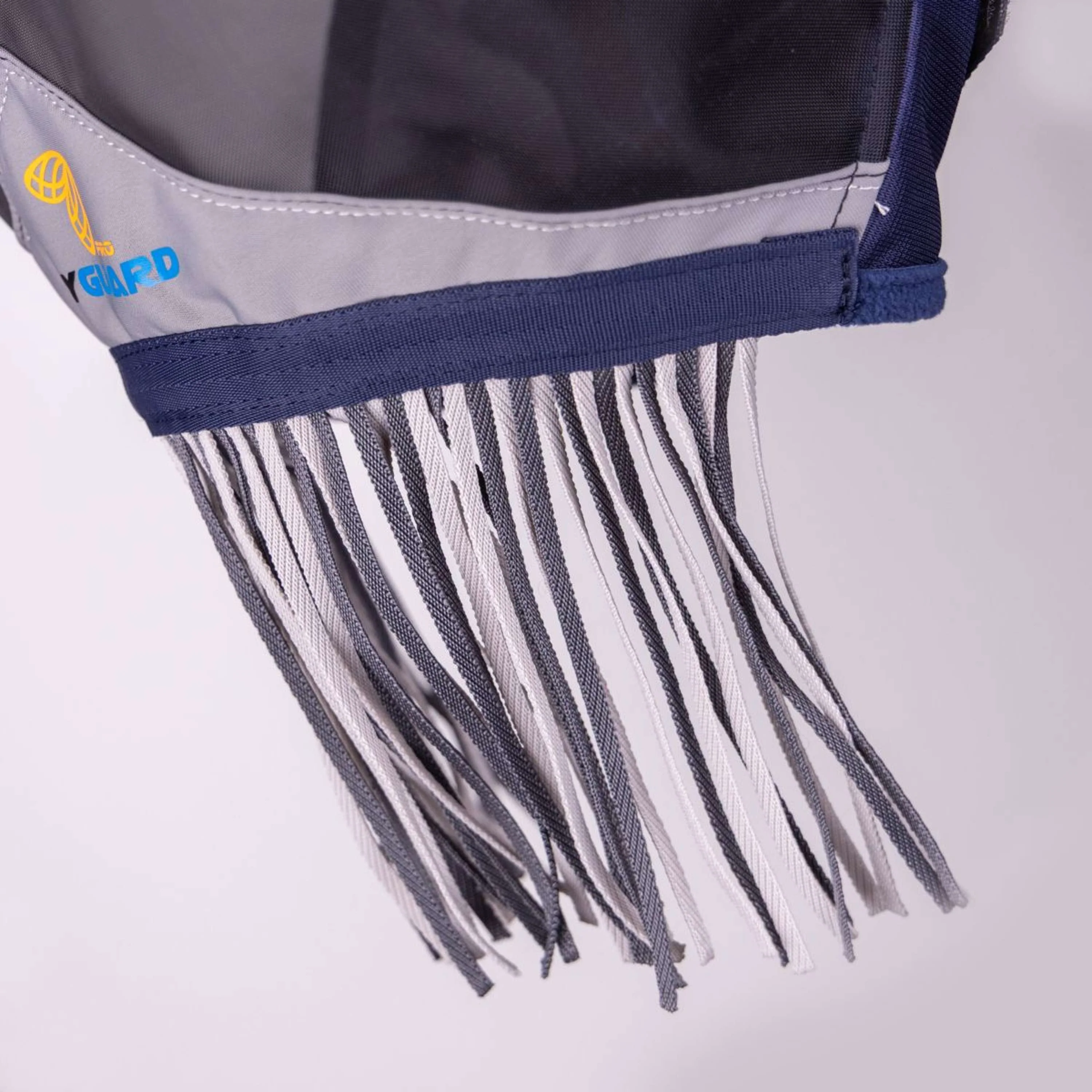 FlyGuard by Shires Maschera per Mosche Pro Fine Mesh con Foro per Orecchio & Frange Nasali Navy - Image 5
