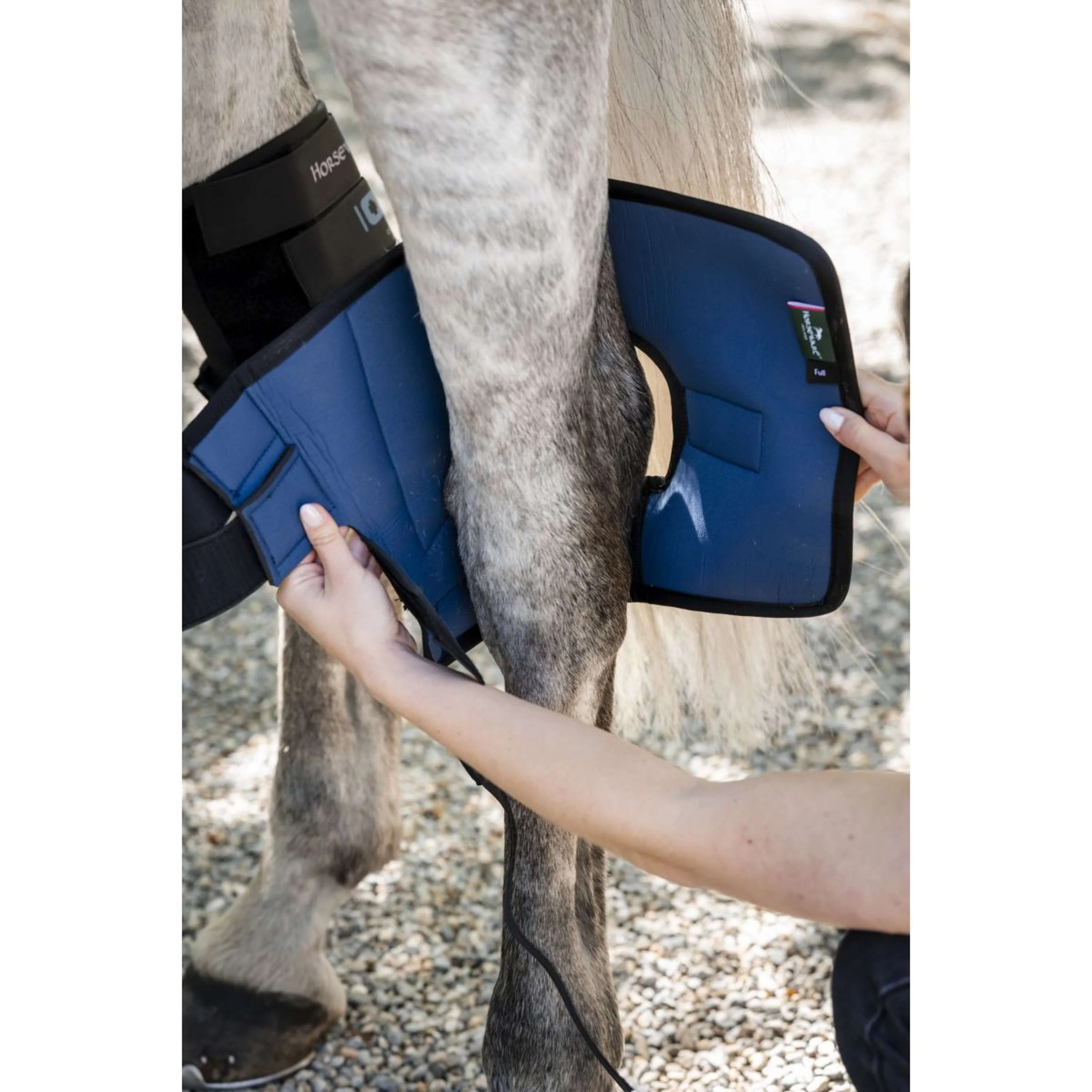 Horseware Hock Boots Ionic Set of 2 Nero - Image 3