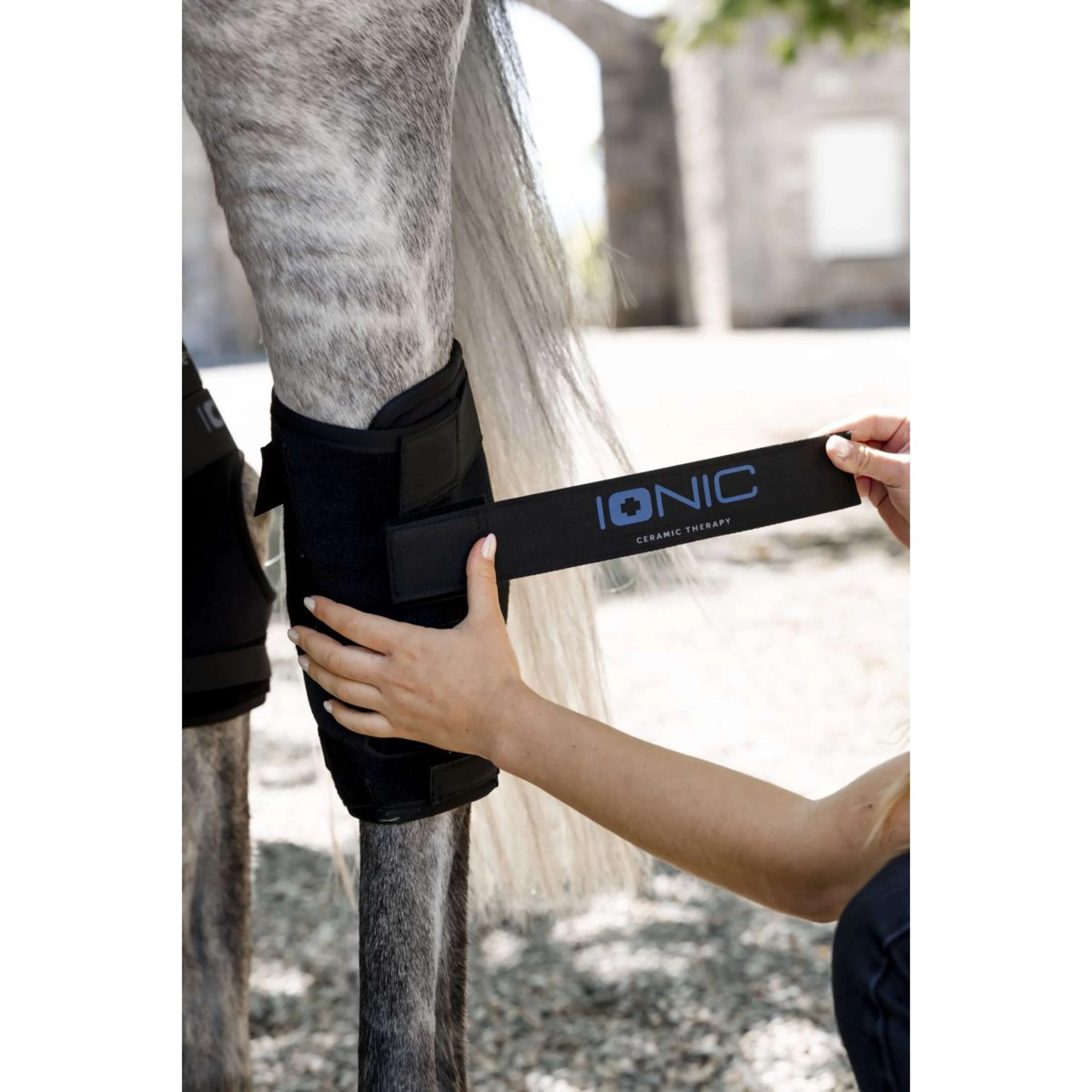 Horseware Hock Boots Ionic Set of 2 Nero - Image 9