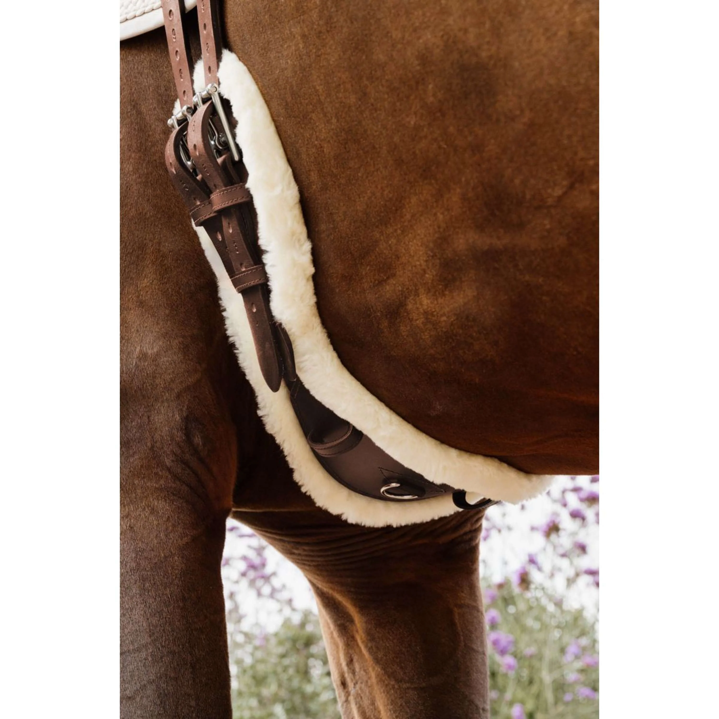 Kentucky Horsewear Sottopancia da dressage Anatomic Sheepskin Marrone - Image 2