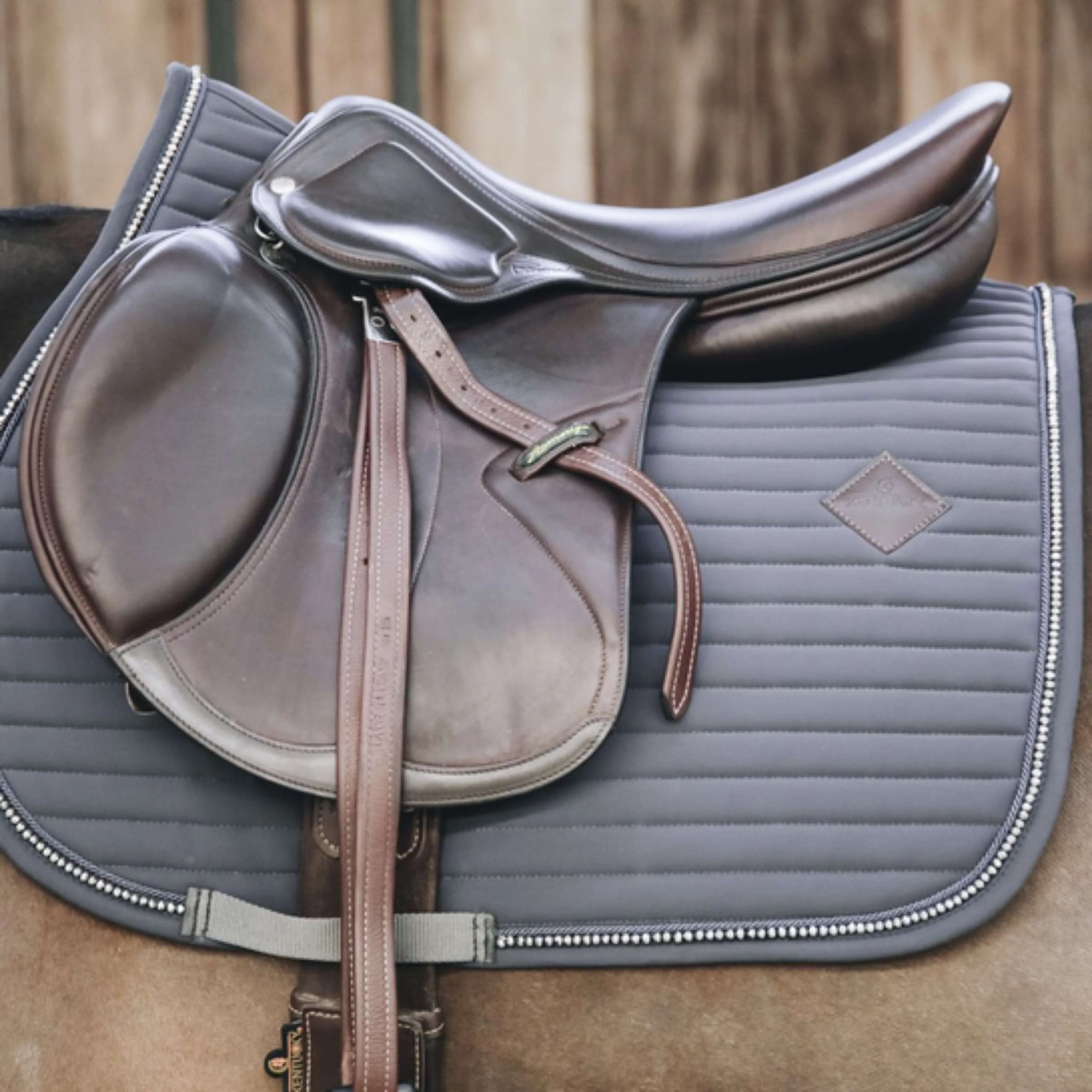 Kentucky Horsewear Sottosella da Salto Pearls Grigio - Image 2
