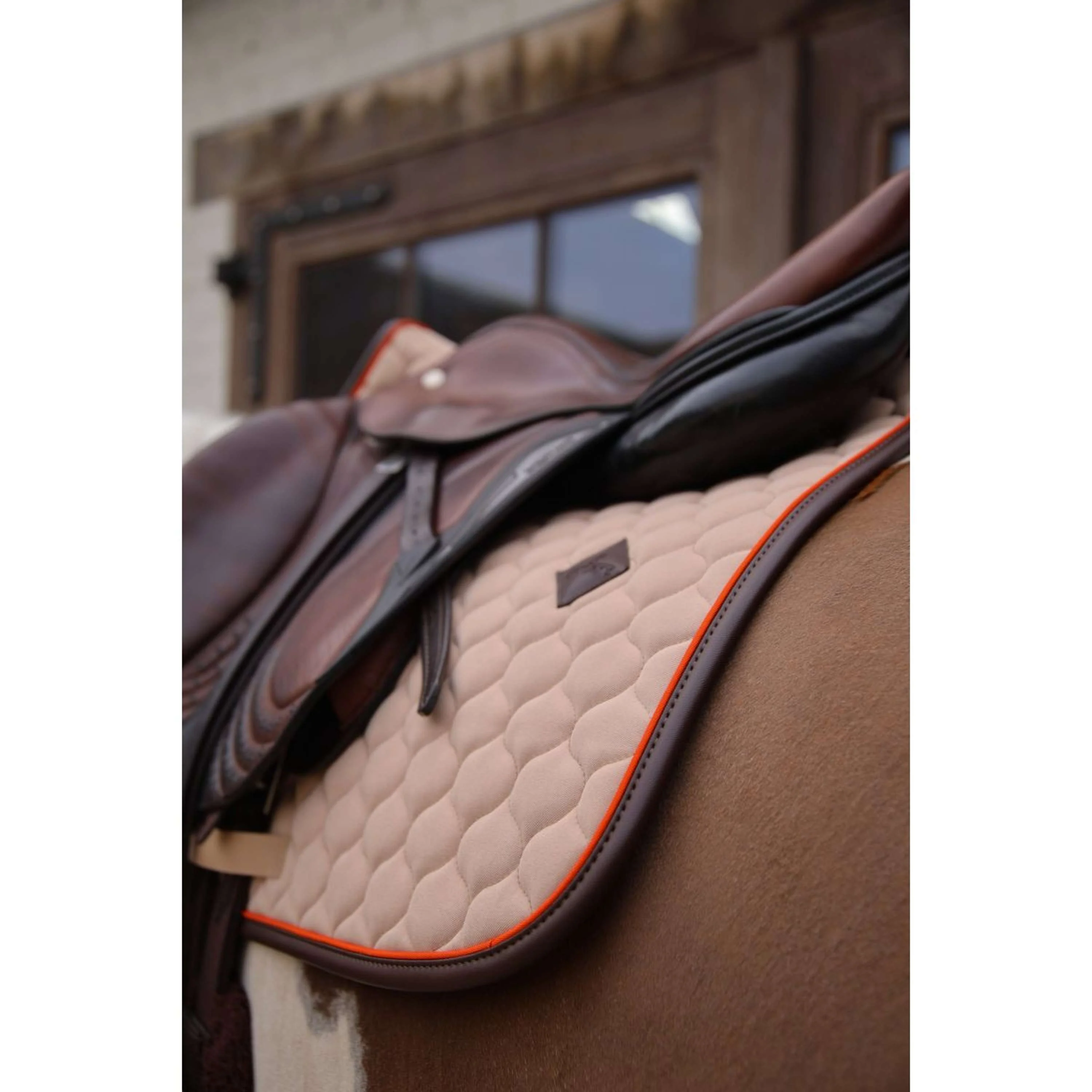 Kentucky Horsewear Sottosella Onion Quilt Leather Neon saltando Beige - Image 3