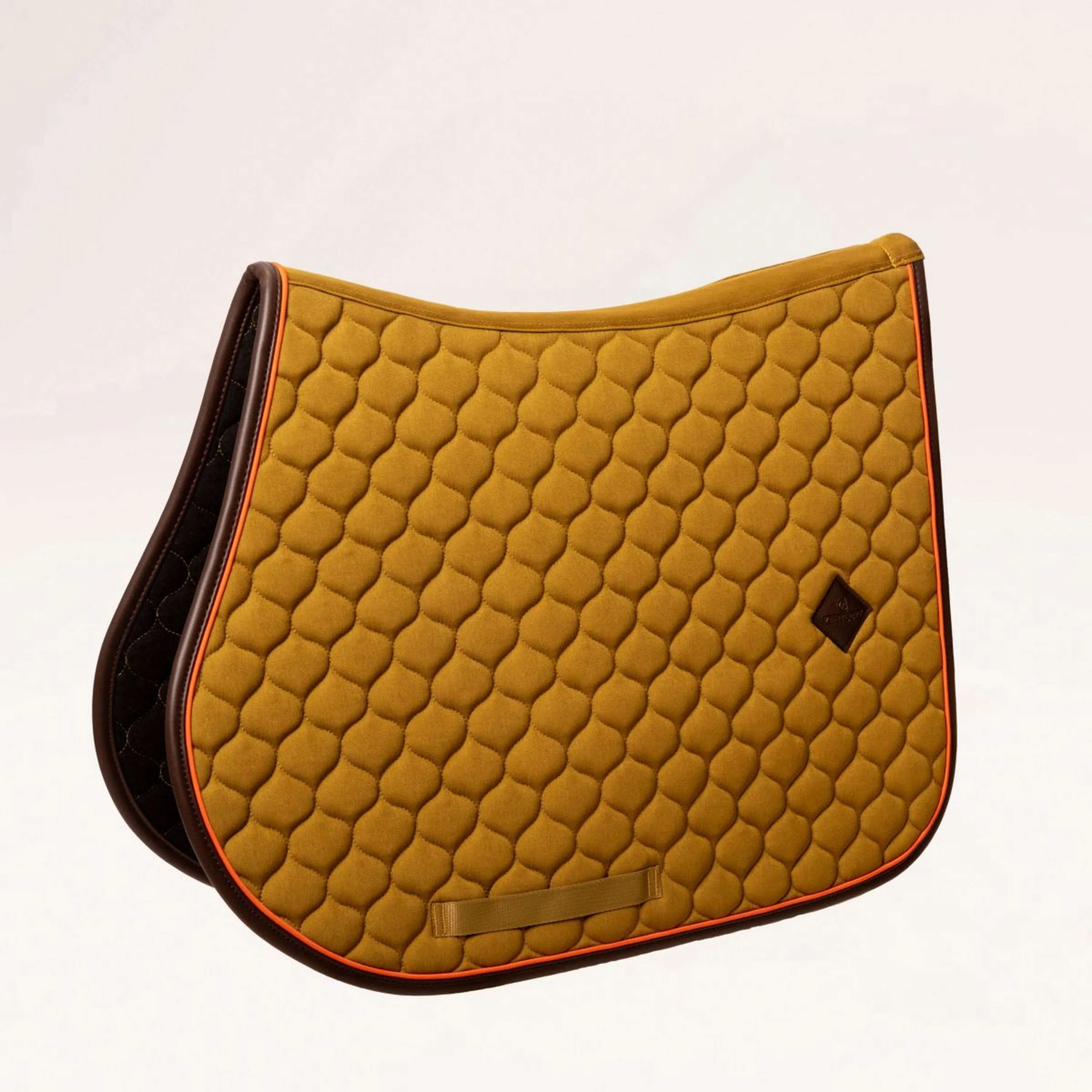 Kentucky Horsewear Sottosella Onion Quilt Leather Neon saltando Cachi