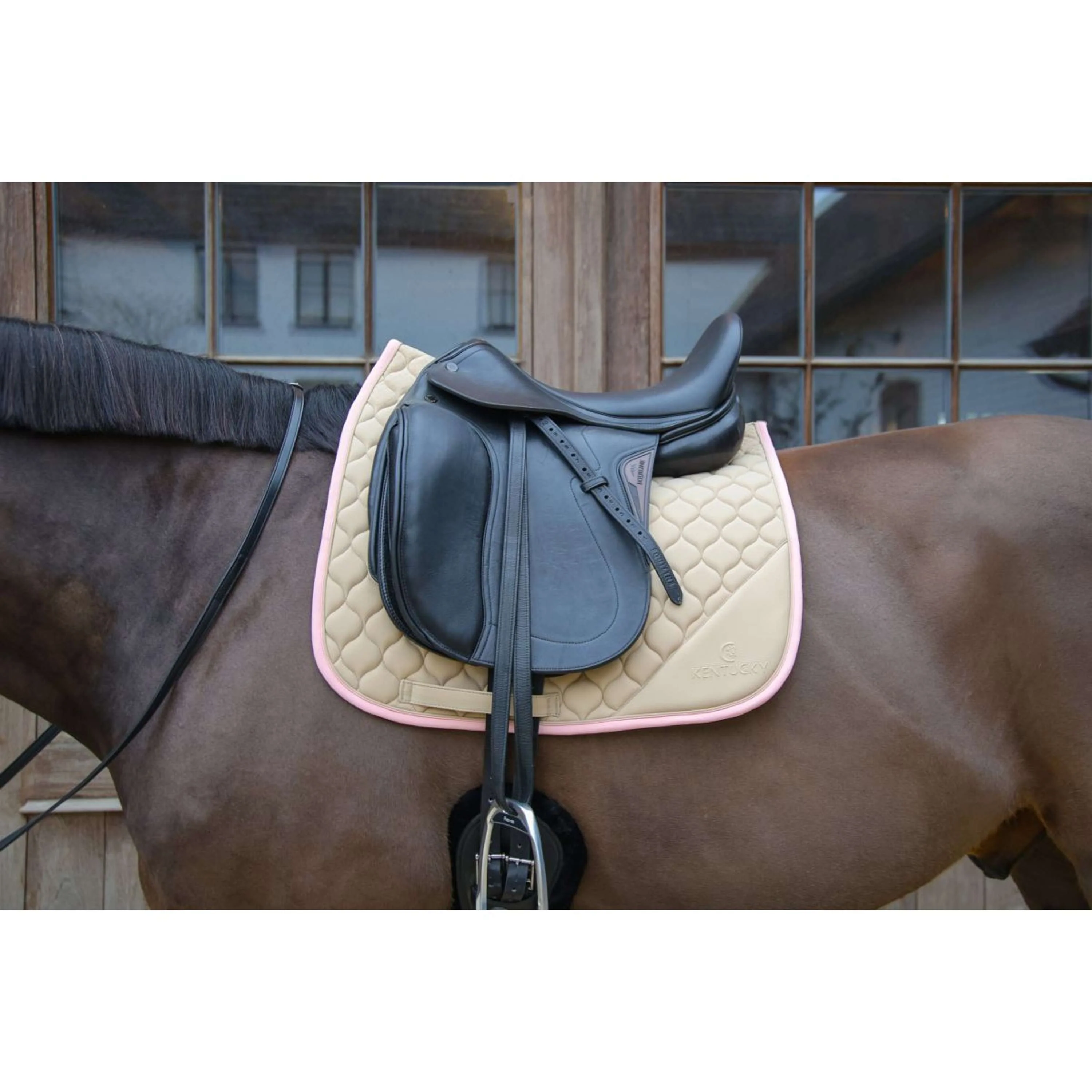 Kentucky Horsewear Sottosella Softshell Onion Quilt Dressage Beige/Rosa antico - Image 6