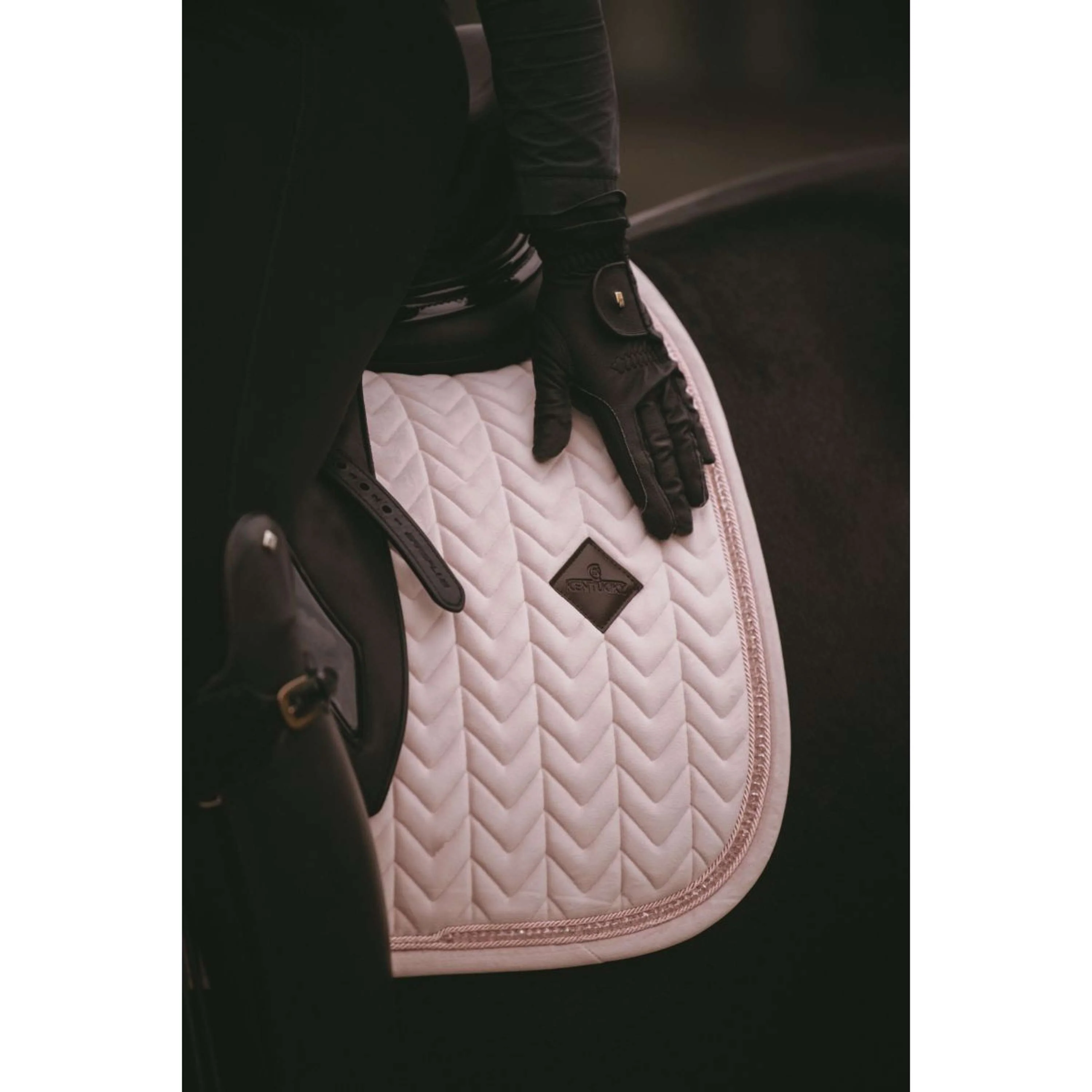Kentucky Horsewear Sottosella Velvet Pearls Dressage Soft Rose - Image 6